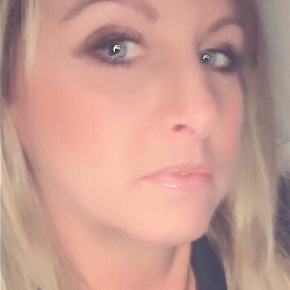 Meet your Posher, Sheila